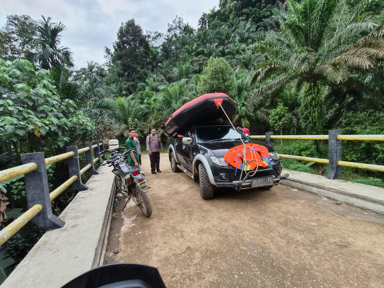 Seorang Pria di Duga Hanyut di Aliran Deras Sungai Maras,Jajaran Polsek Lembah Masurai Bersama Tim SAR Gabungan Upayakan Pencarian 