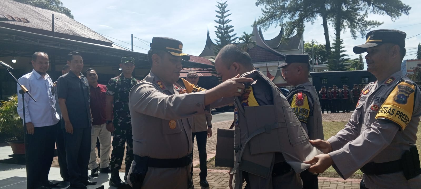 Jelang Pemungutan Suara, Polres Pasaman Gelar Apel Pergeseran Pasukan