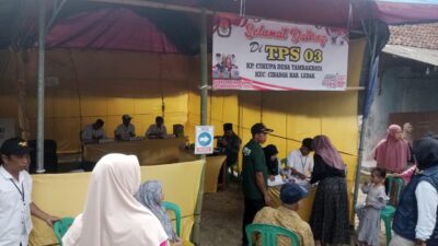 Petugas KPPS Dikampung Cikupa Desa Tambakbaya Diambil Sumpah Janji Sebelum Pencoblosan