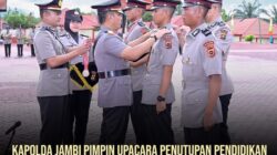 Kapolda Jambi Irjen Pol Rusdi Hartono Memimpin  Penutupan Pendidikan Pembentukan Dan Pelantikan Serta Pengambilan Sumpah Siswa Bintara Polri Gelombang 11 T. A  2024