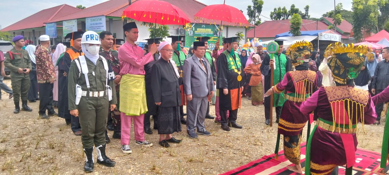 Pasi Pers Kodim 0420/Sarko Hadiri Acara Wisuda Sarjana di Yayasan Pendidikan Islam Syekh Maulana Qori