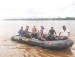 Momentum Nataru, TNI Polri Sintang Gelar Patroli Perairan Pastikan Kelancaran Arus Lalu Lintas