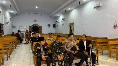 Kapolres Sarolangun dan Forkopimda Tinjau Keamanan Perayaan Malam Misa Natal