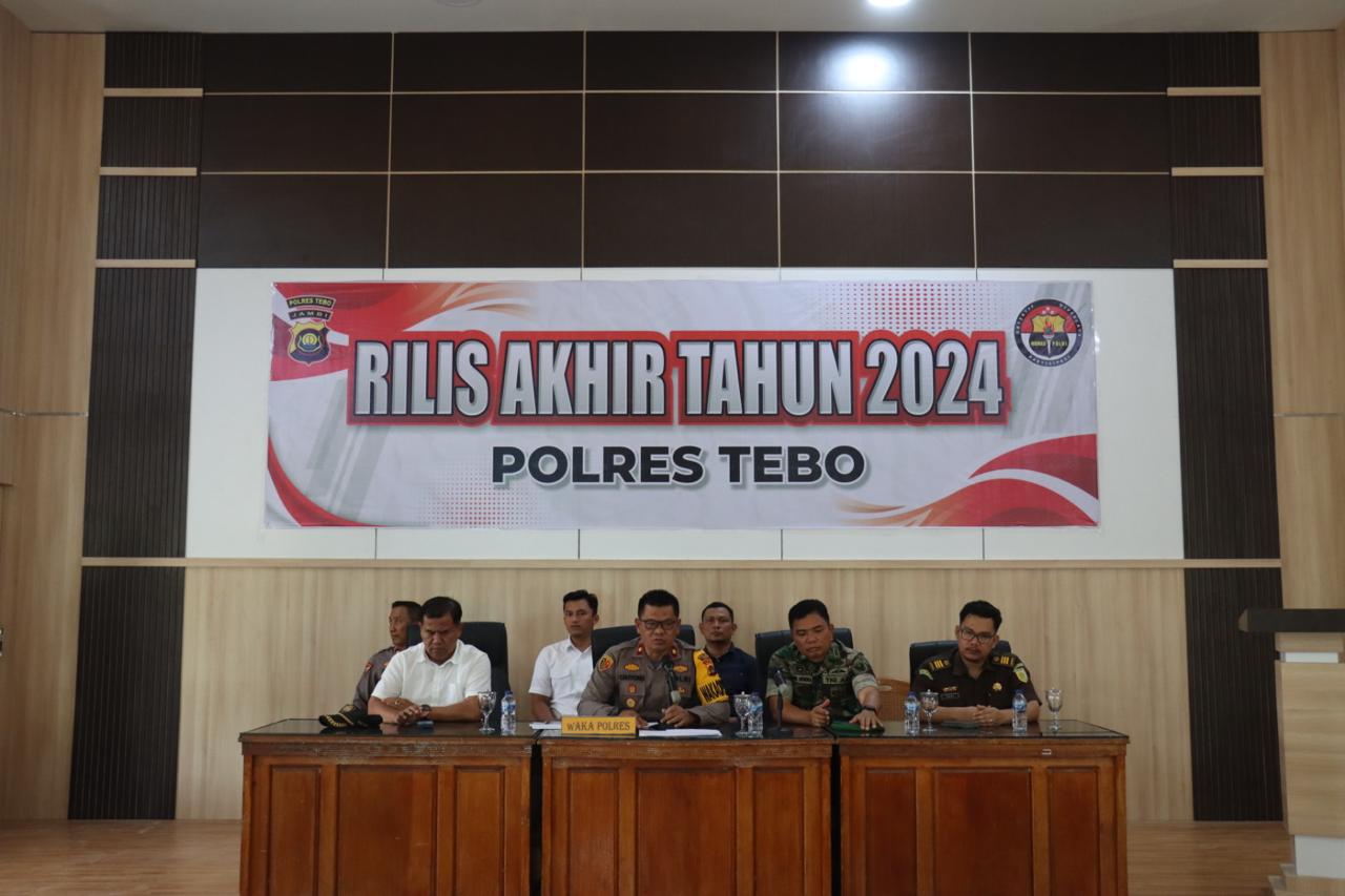 Polres Tebo Gelar Rilis Akhir tahun 2024 Dan Pemusnahan Barang Bukti Hasil Operasi Pekat