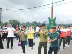 Pj Bupati dan Masyarakat Senam di Bundaran Tugu Pedang Jangcik: Dalam Tubuh yang Sehat Terdapat Jiwa yang Kuat