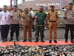 Hasil Ops Pekat, 754 Botol Miras dan 250 Liter Tuak Dimusnahkan Sebanyak 310 Knalpot Brong Juga Dihancurkan