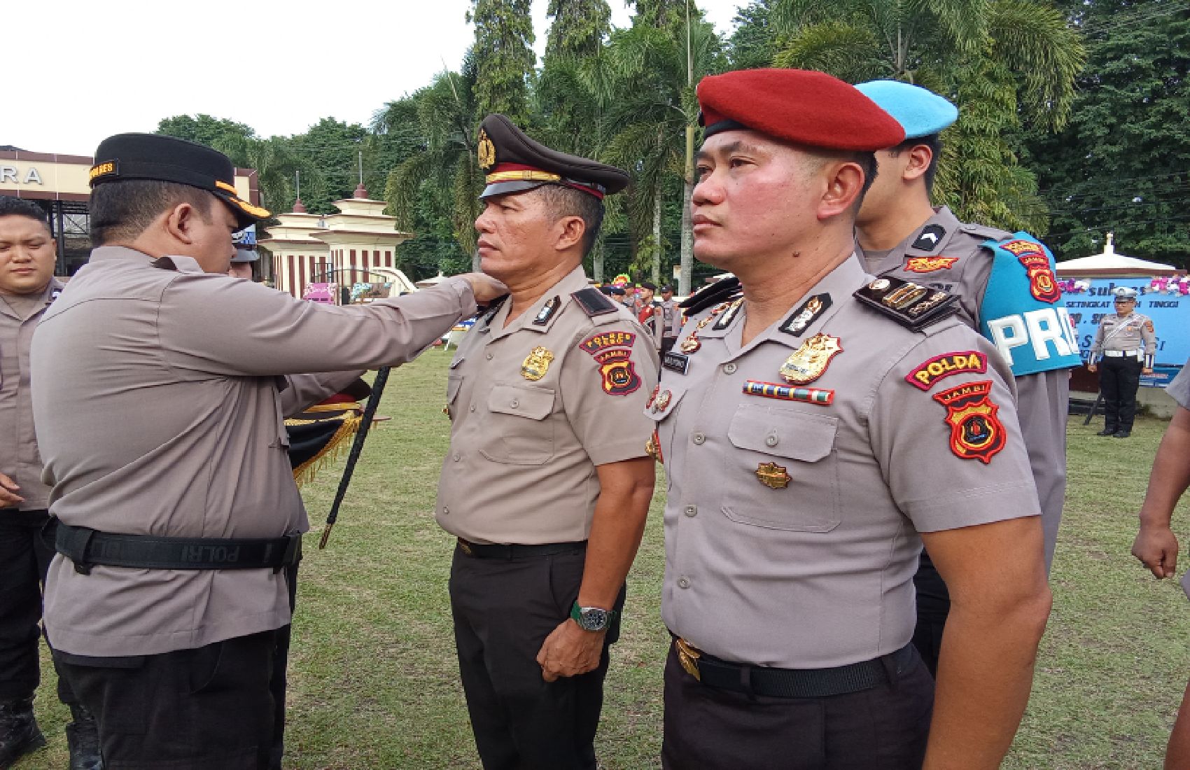 Polres Merangin dan Personil Batalyon B Pelopor Satbrimobda Brimobda Jambi Gelar Korp Raport Kenaikan Pangkat Setingkat.