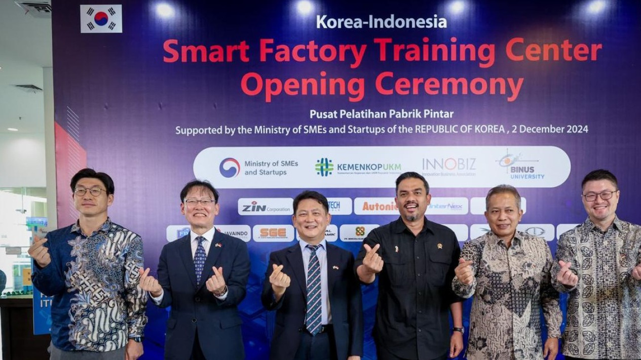 Peresmian Smart Factory Training Center di BINUS @Bekasi: Mendorong Inovasi Teknologi dan Pengembangan Sumber Daya Manusia di Era Digital