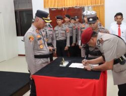 Kapolres Melawi Pimpin Upacara Pengangkatan dan Pengambilan Sumpah Jabatan Kasatreskrim