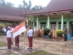 Serda Ariffudin Ajak Pelajar Jaga Persatuan Bangsa dalam kegiatan Upacara Bendera di SDN 178 Butang Baru