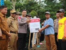 TNI Polri dan Forkopimda Kabupaten Sarolangun Tanam Jagung Serentak Yang Diprakarsai Polres Sarolangun.