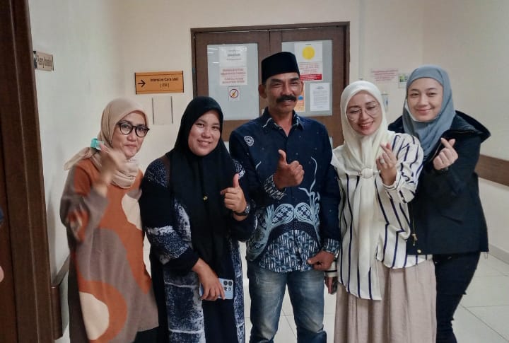 Tajul Arifin Kades Banjarsari Tengok H.Jb di RSUD Siloam Tanggerang