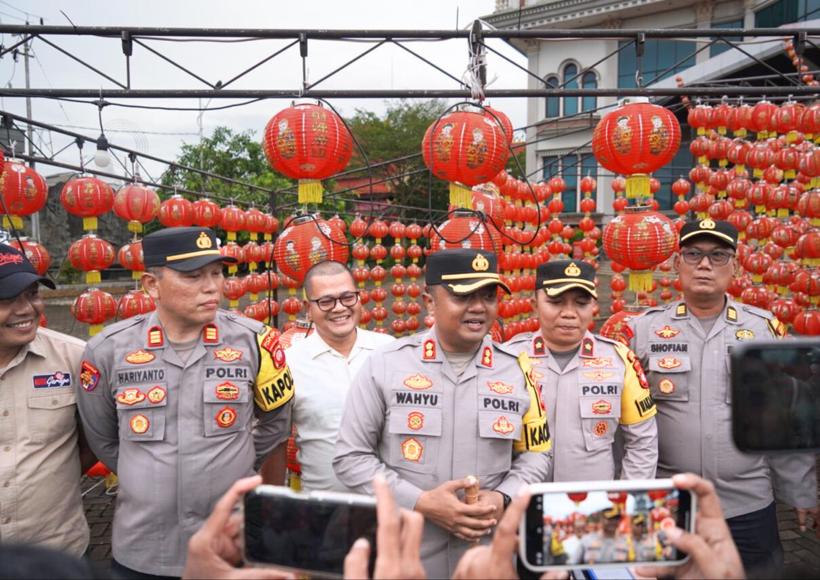 Polres Kubu Raya Kerahkan Ratusan Personel dan Gelar Patroli Skala Besar Amankan Perayaan Imlek