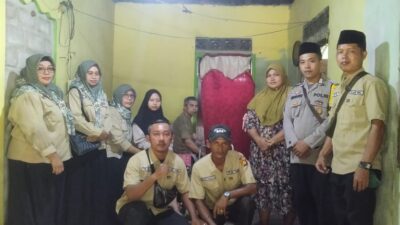 Yayasan Pundi Amal Jum’at Berkah Tabir Selatan Sambangi Pria Tua Delapan Tahun Sakit di Urus Keponakan