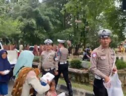 Satuan Lalulintas Polres Merangin Gelar JUM’AT BERBAGI pada Masyarakat Pengguna Jalan.
