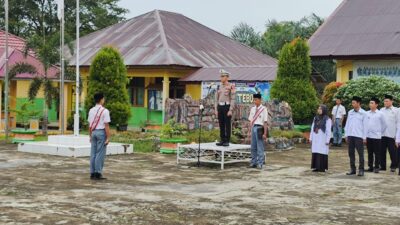 Kasat lantas Polres Tebo Jadi Pembina Upacara Di Sejumlah Sekolah, Sosialisasikan Tertib berlalu lintas