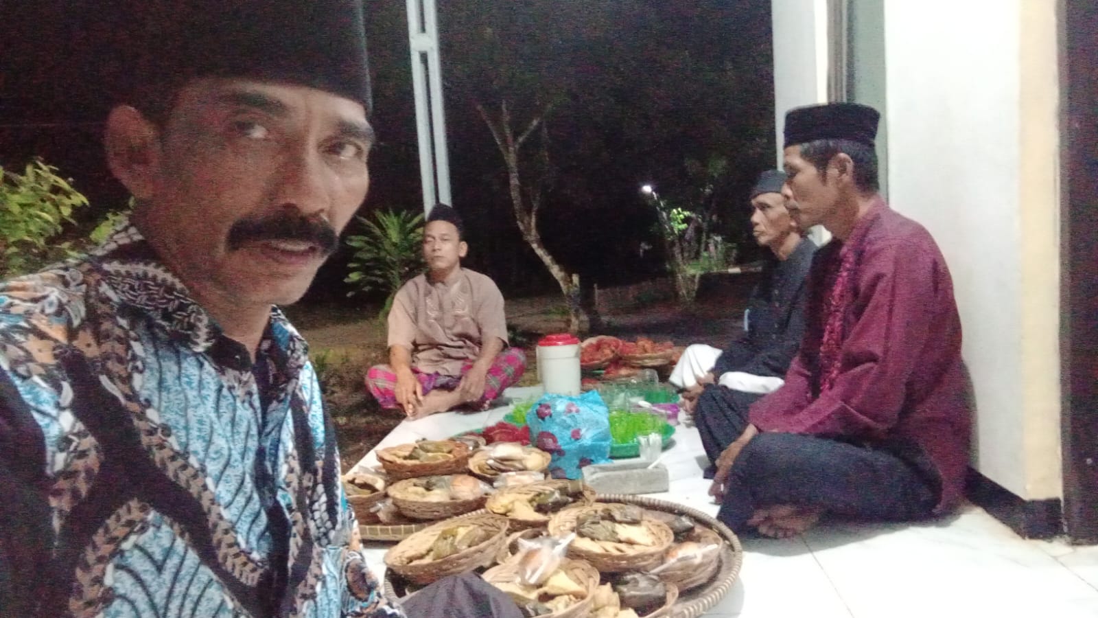 Barokah: kades Tajul Arifin Rutin Setiap Malam Kamis Laksanakan Pengajian Bersama Warga