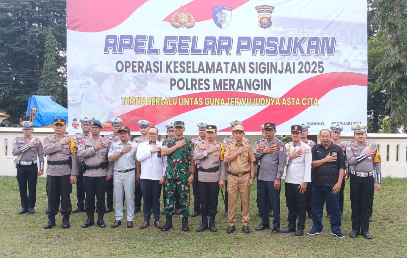 Dandim 0420/Sarko Letkol Inf Suyono, S.Sos, Hadir Dalam Apel Gelar Pasukan Operasi Keselamatan Siginjai 2025 di Lapangan Polres Merangin*