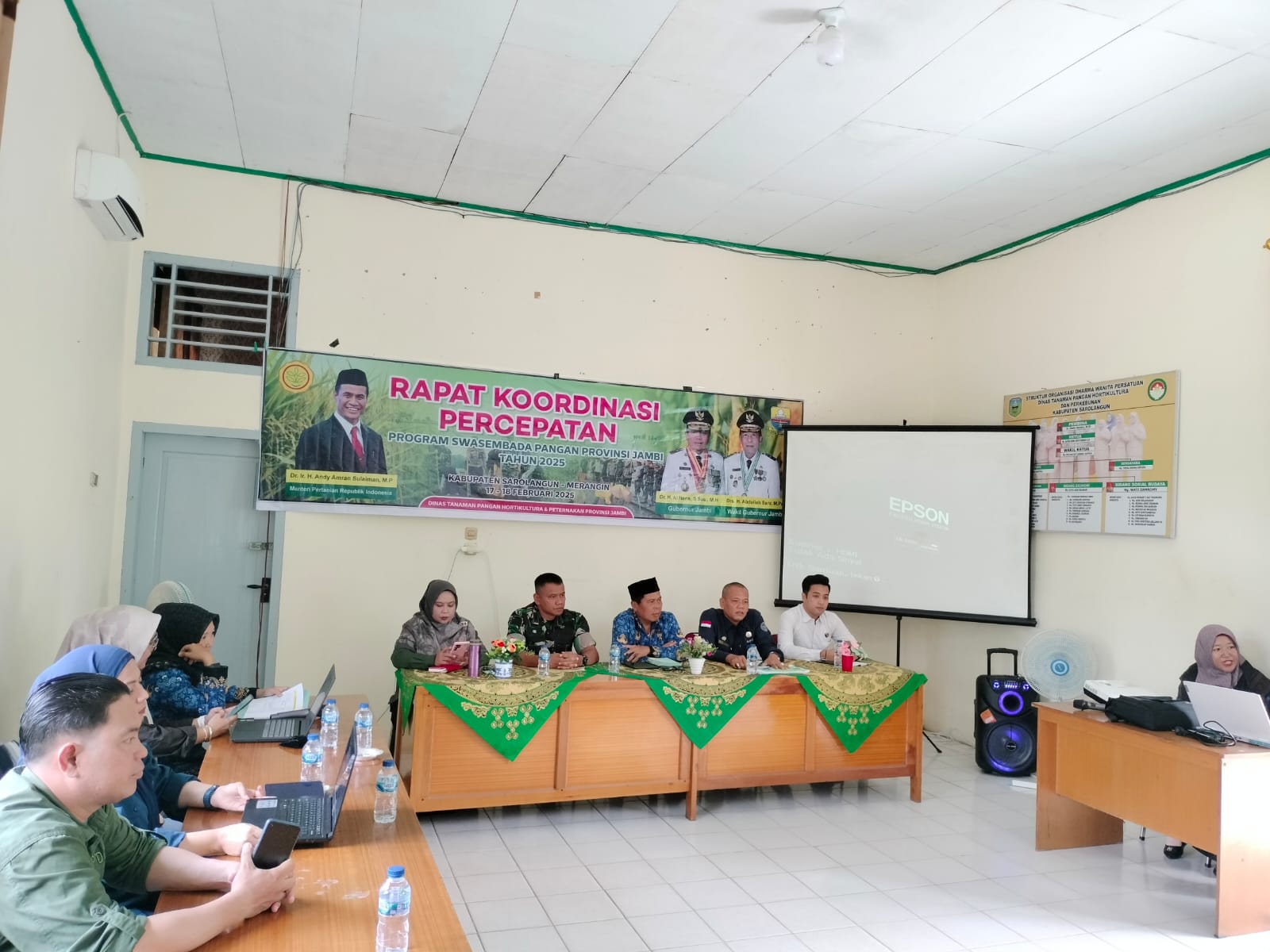 Dandim 0420/Sarko Letkol Inf Suyono, S.Sos Hadiri Roadshow Swasembada Pangan di Aula Dinas Tanaman Pangan, Hortikultura, dan Perkebunan Kabupaten Sarolangun