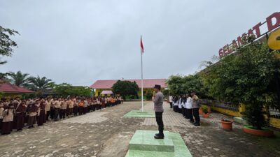 Polsek Pelawan Singkut Gelar Binluh di SDN 57 / VII Sei Benteng Singkut 