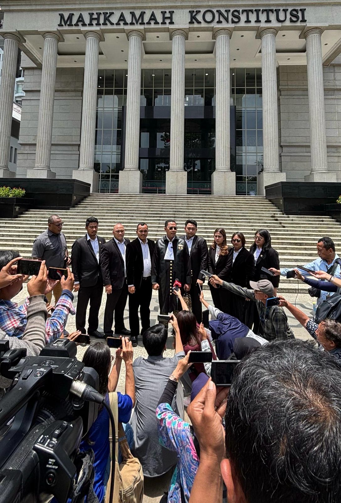 Dr. Faizal Hafied, S. H., M. H. Tokoh Advokat Nasional Membawa kemenangan Konstitusional bagi Pasangan Cecep Sobari dan Rakyat Kabupaten Tasikmalaya