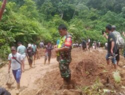 Bencana Alam Tanah Longsor di Desa Koto Rame, Babinsa Koramil 420-06/Muara Siau Turun Tangan Bersama Warga*