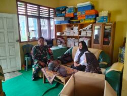 Babinsa Melaksanakan Komunikasi Sosial (Komsos) Dengan Warga Binaannya