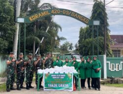 Kodim 0420/Sarko Melalui Koramil 420-09/Bangko Gelar Pembagian Takjil Gratis Meriahkan Bulan Suci Ramadhan