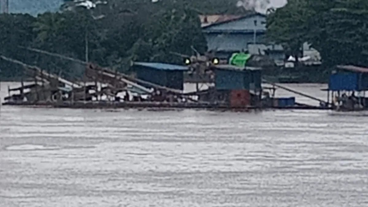 Sungai Kapuas SemakinTerancam! Kapolda Kalbar Diminta Turun Tangan Hentikan PETI Di Kapuas Sanggau