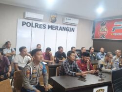 Zoom Meeting Kapolres dan Awak Media di Merangin di isi Ceramah Agama dari Ustad Das’ad Latif