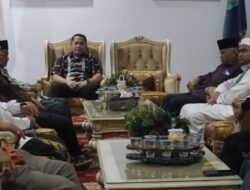 Bupati H M Syukur Buka Puasa Bersama Pengurus MUI