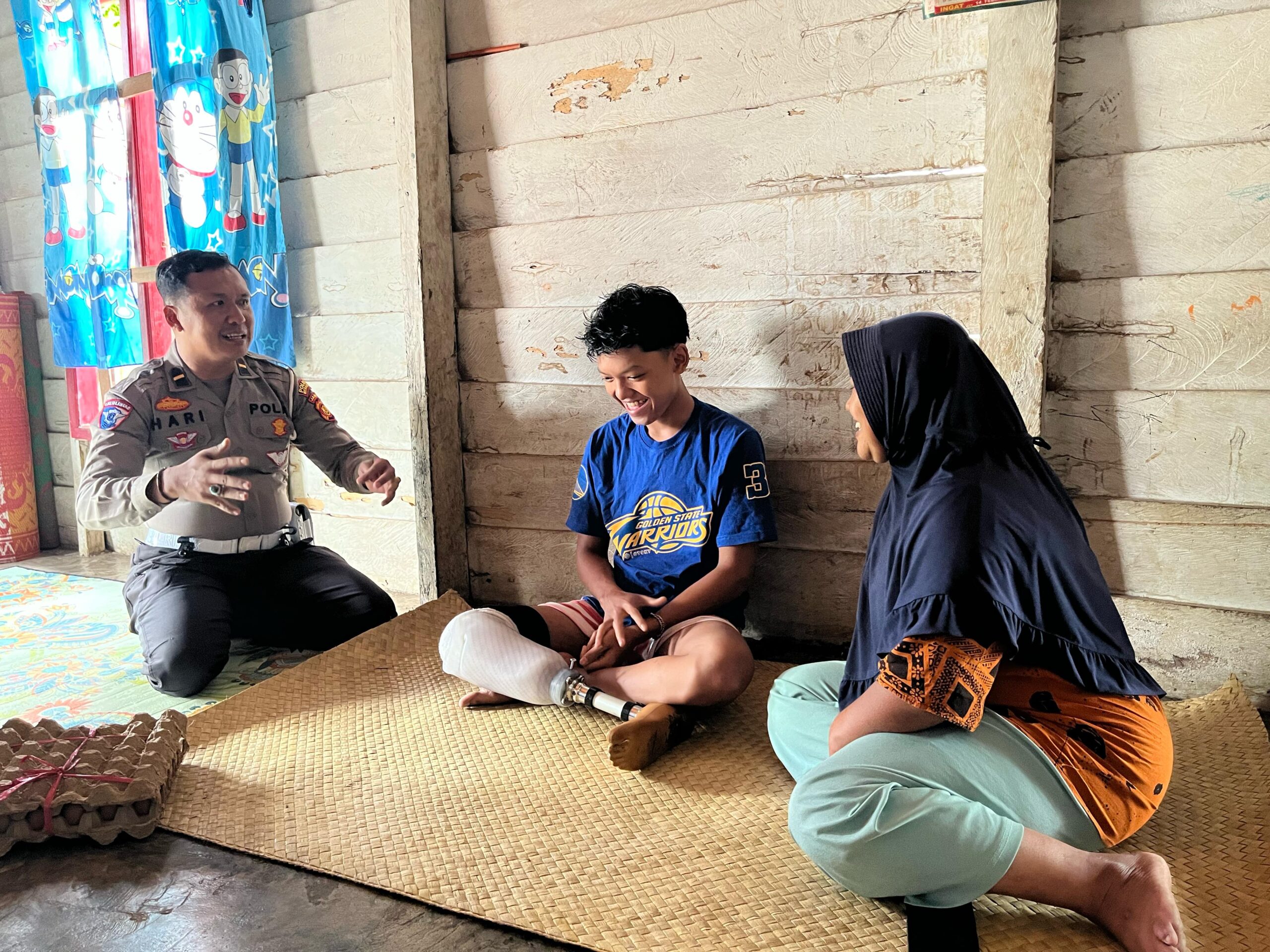 Jum’at Berkah SODAQAH UNTUK SESAMA Satlantas Polres Merangin Utamakan Jum’at Untuk Berbagi