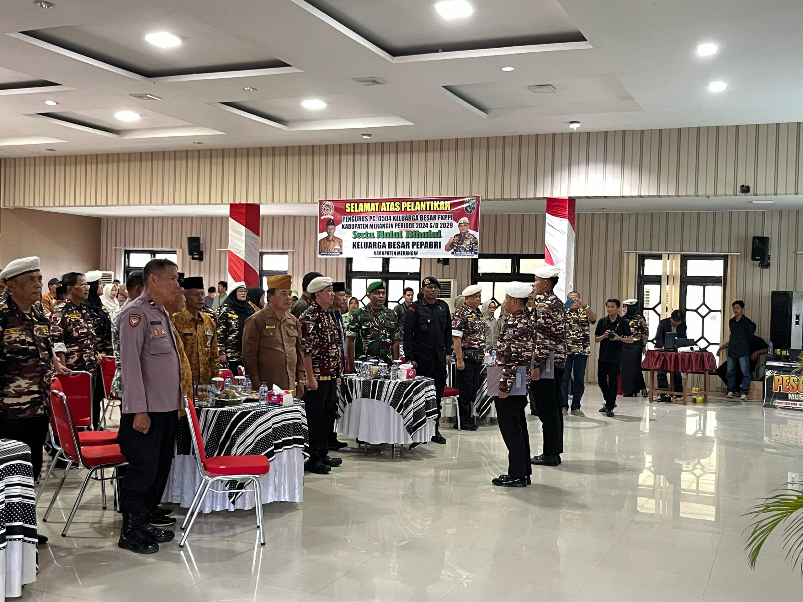 Dandim 0420/Sarko, Letkol Inf Suyono, S.Sos, Diwakili Kasdim 0420/Sarko Mayor Inf Usman, S.Ag., MPd.I,Hadiri Pelantikan Pengurus PC 0504 KB FKPPI Kabupaten Merangin