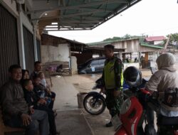 Babinsa Koramil 420-08/Tabir Laksanakn Pembinaan Teritorial, Jaga Selalu Hubungan Baik Dengan Warga