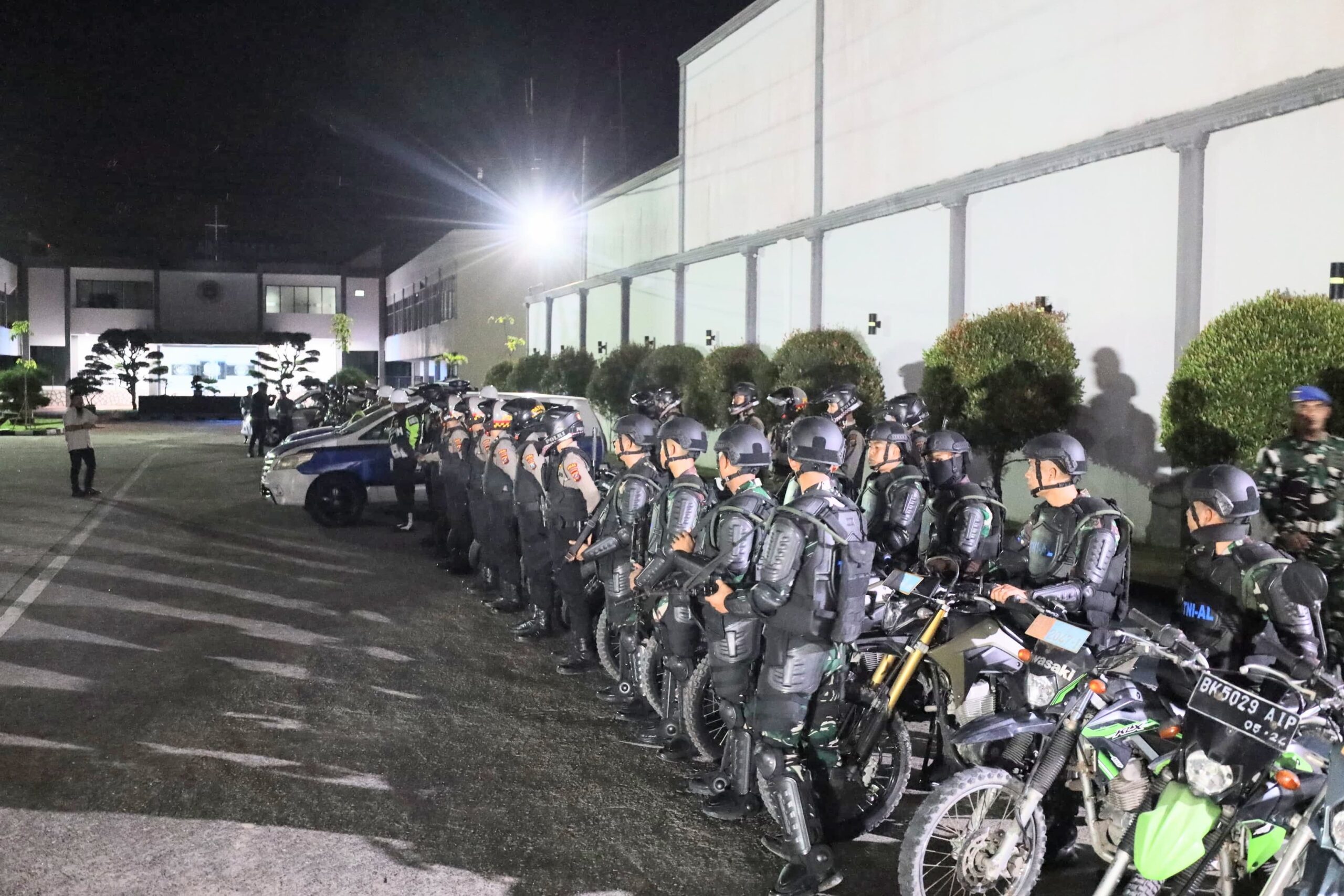Cegah Potensi Tawuran, Personel Lantamal I Turut Serta Dalam Patroli Gabungan TNI-Polri Skala Besar di Belawan