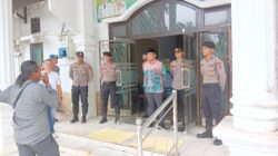Aktivis Muda Kabupaten Tebo Rio Black Menggelar Aksi Tunggal  Di Depan Kantor Dinas Pendidikan Kabupaten Tebo