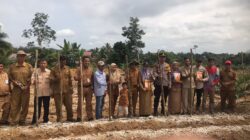 Polsek Pauh Polres Sarolangun Bersama Masyarakat Desa Karang Mendapo Laksanakan Program Ketahanan Pangan