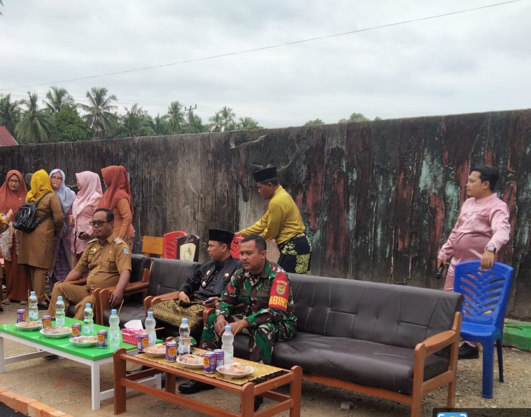 Perkuat Sinergi, Babinsa Koptu Simuslim Lakukan Komsos dengan Camat Margo Tabir di Desa Sumber Agung