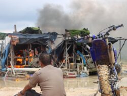 Kapolres Bungo Bakar Dua Unit dan Rusak Lima Dompeng Serta Amankan Sembilan Sepeda Motor