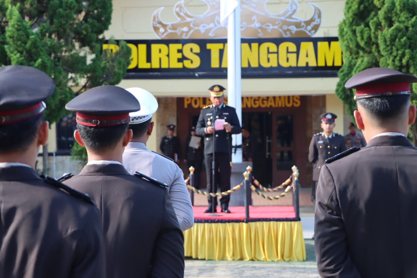 Polres Tanggamus Gelar Upacara Peringatan Hari Kebangkitan Nasional Ke-117 Tahun 2025 dan Tabur Bunga