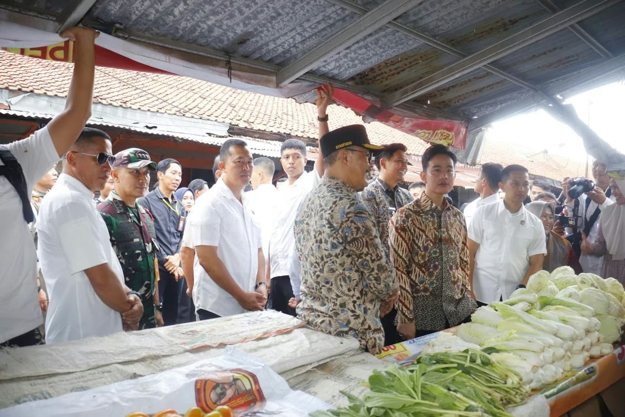 Wagub Erwan Dampingi Wapres Gibran Tinjau Sejumlah Program Strategis di Indramayu