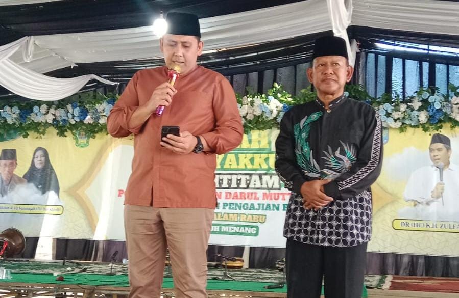 Bupati  dan Wabup Merangin Motivasi Para Santri Pada Acara Haflah Attasyakkur Lil Ikhtitam Pondok Pesantren Darul Muttaqien