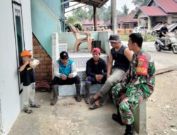 Bincang Santai Jaga Hubungan Baik, Babinsa Melaksanakan Komsos dengan Warga Binaan