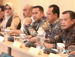 Audensi dengan Menkes RI, Bupati Merangin Dorong Puskesmas Jadi RS Type D