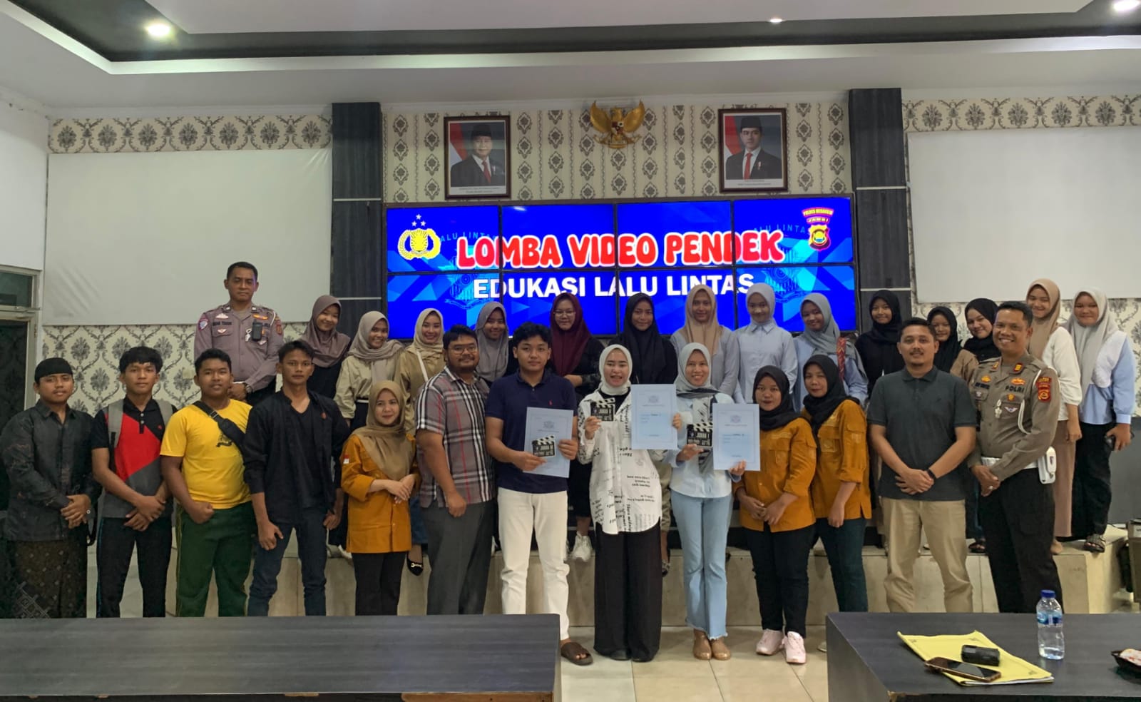 SMK N 5 Terbaik Lomba Video Pendek Polres Merangin· Berhak Wakili Polres Pada Lomba Edukasi Lalu Lintas Tingkat Polda Jambi