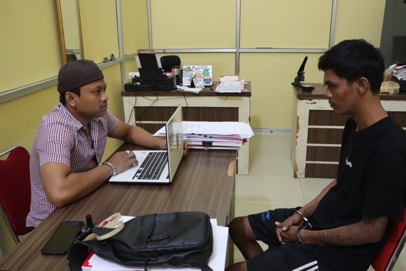 Satresnarkoba Polres Tanggamus Tangkap Pengedar di Bulok, 28 Paket Sabu dan Ekstasi Disita