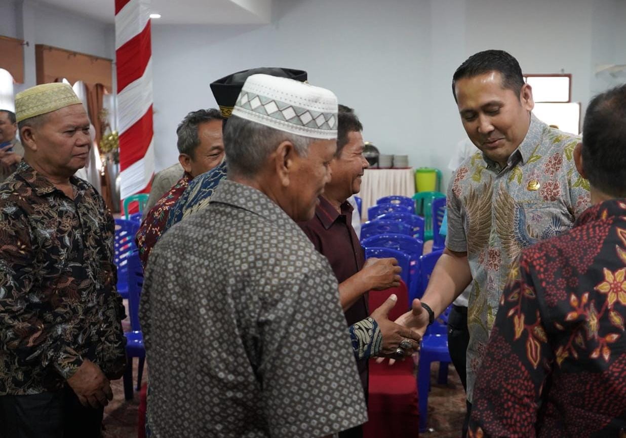 Tuntaskan Sampah, Bupati Merangin Kumpulkan Ketua RT Ketua RT Bertanggungjawab Menuntaskan Sampah di Wilayahnya