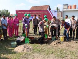 Kapolres Sarolangun Pimpin Langsung Giat Ground Breaking Dapur Sehat Bergizi di Desa Bukit Kecamatan Pelawan 
