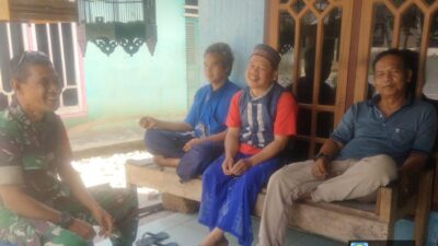 Tingkatkan Sosialisai dan Waspadai Cuaca, Babinsa Sei Manau Giatkan Komsos di Desa Benteng