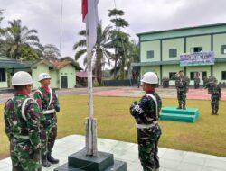 Khidmatnya Upacara Mingguan, Serka Napolion Pimpin Langsung Sebagai Komandan Upacara